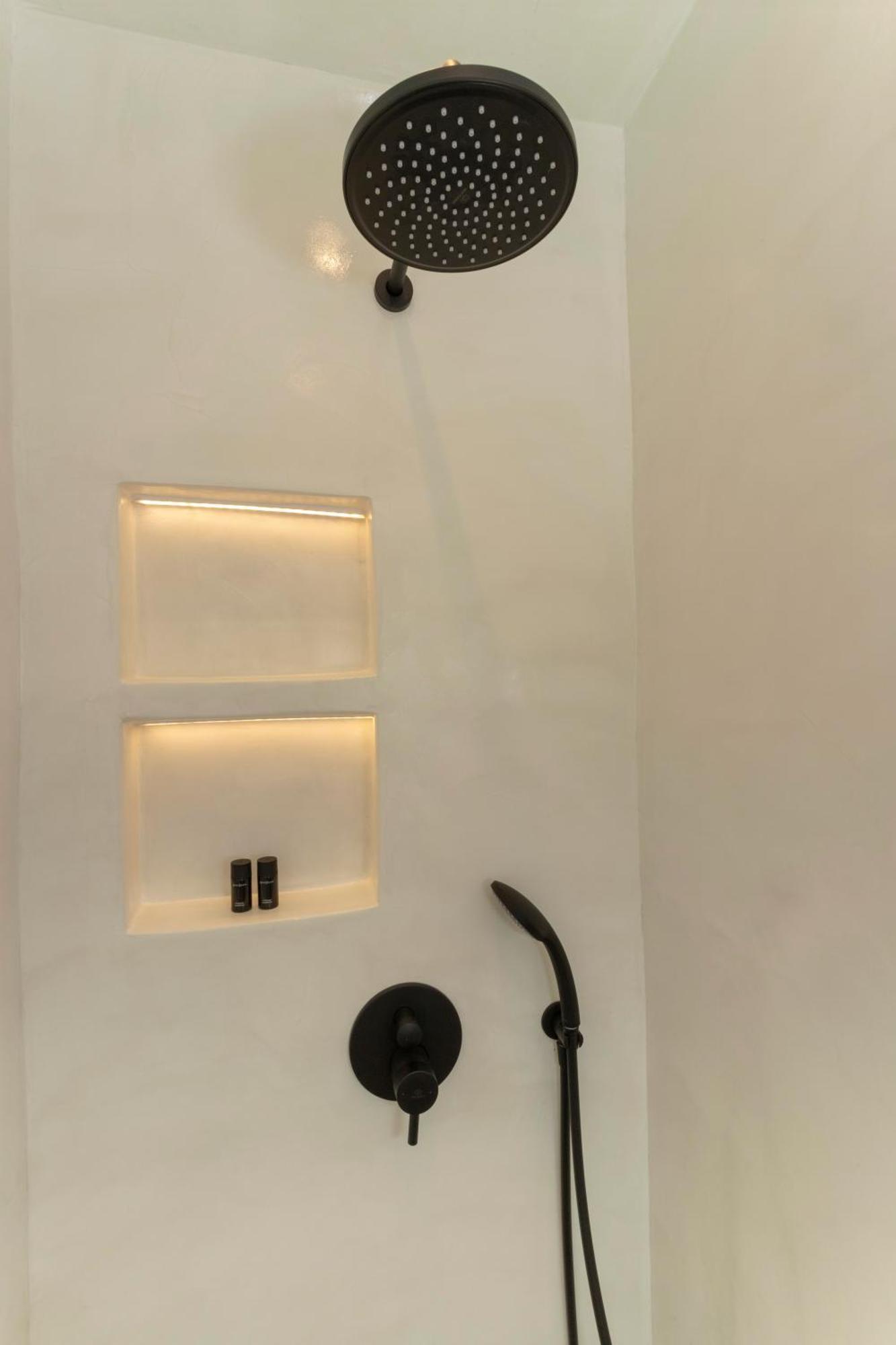 Linea Luxury Suites Fira  Eksteriør billede